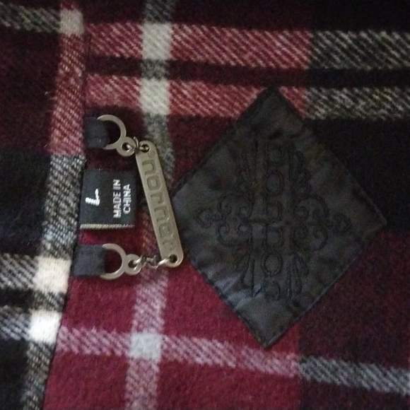 Casual style mid-length blazer jacket. - Picture 2 of 4